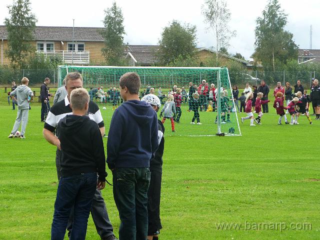 P1020317.JPG - Fotbollscupen lockade mycket folk