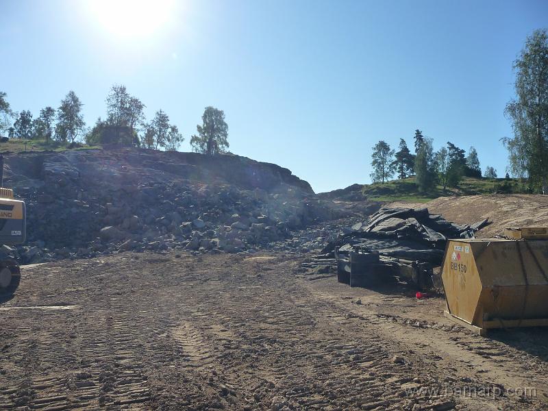 P1080139.JPG - På den västra sidan av berget är sprängningarna i full gång...