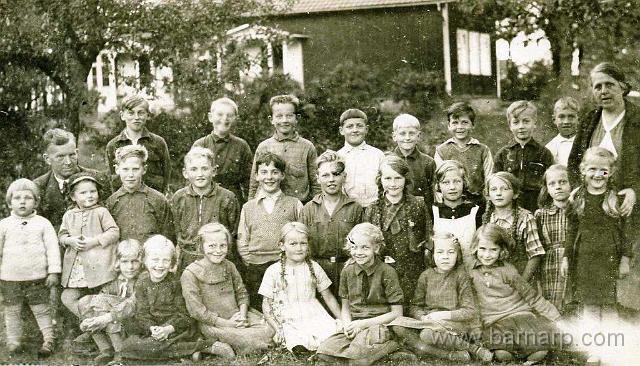 barnarps_gamla_skola_1933.jpg - Barnarps gamla skola 1933