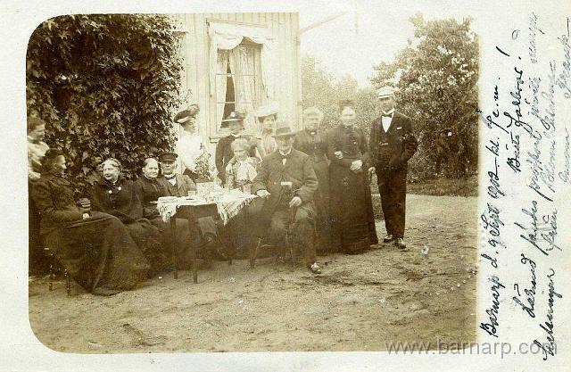 barnarp_fam_wennberg_odensjo_1902.jpg - Fam Wennberg på Odensjö 1902