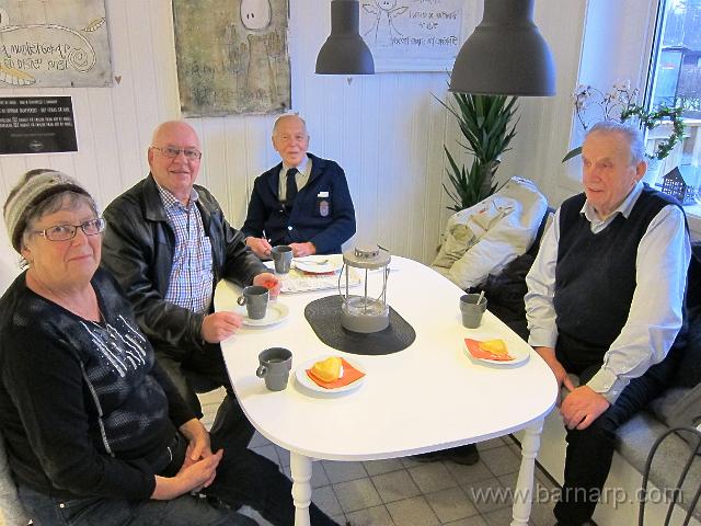 001.JPG - Premiärbesökare